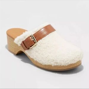 Universal Thread Women's Indra Slip-On Clog Heels Size 8